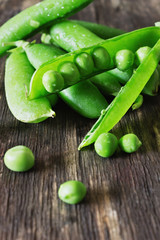 Fresh green peas