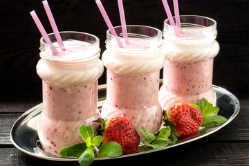 Strawberry smoothie with yogurt