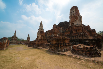 Fototapeta na wymiar Beautiful ancient site in Wat Maha That Ayutthaya as a world heritage site, Thailand