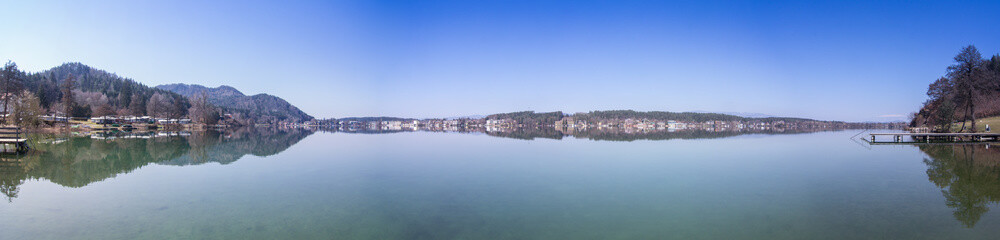 Fototapeta na wymiar Austrian Lake Klopeiner See