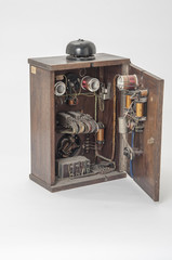  Telefono da tavolo a batteria centrale automatica tipo 1+1 Fatme 1950