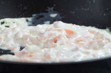 salmone, pesce fresco, salmone su tagliere