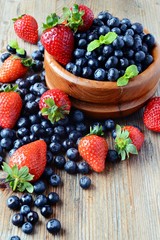 Bluberries and strawberries