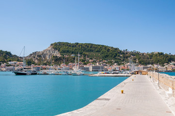 Fototapeta na wymiar Port in Zakynthos city