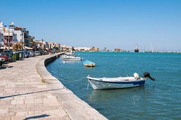 Fototapeta premium View of town and port in Zakynthos city