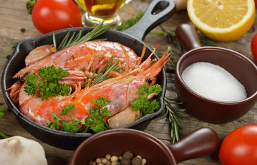 Shrimp with rosemary and garlic