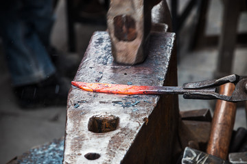 Making decorative element in the smithy