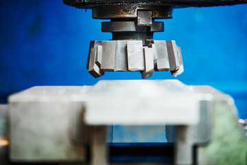 industrial metalworking cutting process by milling cutter 