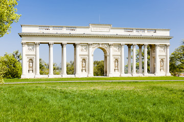 Obraz premium Colonnade on Reistna, Czech Republic