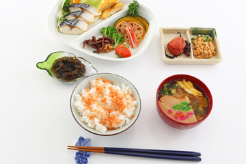 おいしそうな和風朝食