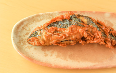 Deep fried rainbow trout, oncorhynchus mykiss / ニジマスのから揚げ