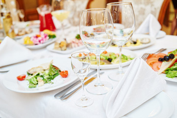 Catering service. set table 
