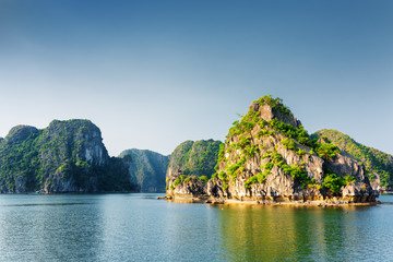 Fototapeta premium Beautiful view of the Ha Long Bay. The South China Sea, Vietnam
