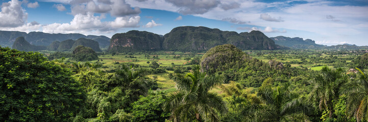 Fototapeta na wymiar Panoramic view in Vinales Valley , Cuba
