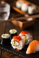 Fototapete Rund Maki und Nigiri-Sushi © funkyfrogstock