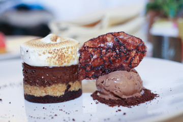 Food: Smores dessert