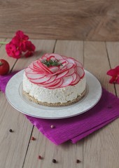 Obraz na płótnie Canvas cheesecake from cottage cheese with garlic and radish