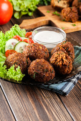 Chickpea falafel balls with vegetables