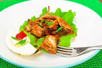 Canned Fish with Eggs on Lettuce