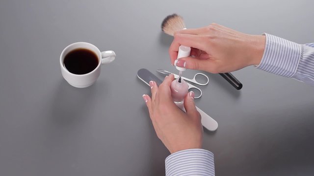 Express manicure shooting.