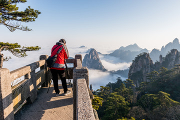 Affenuhr Seewolke, Mt. Huangshan in Anhui, China