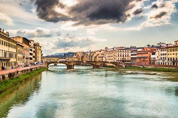  buildings overlooking the Arno river in Florence