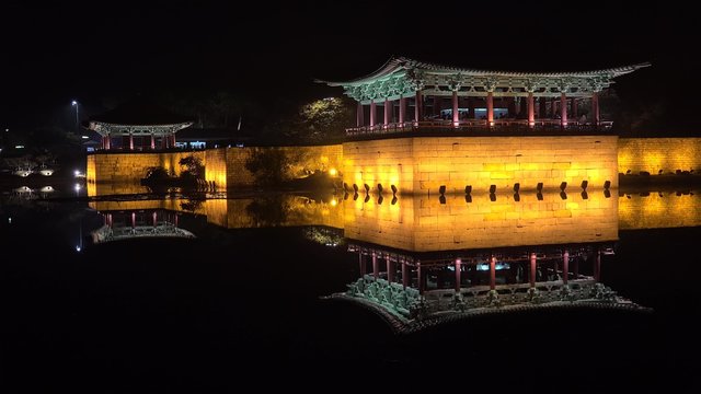 Pavilion of the Donggung Palace at Anapji lake at night. Gyeongju