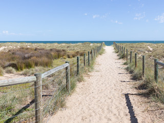 Fototapeta na wymiar sandy road to the sea, Australia