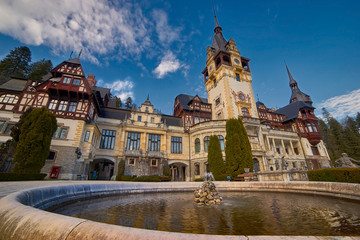 Fototapeta premium Peles Palace in Romania