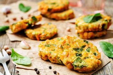 zucchini spinach chickpea burgers