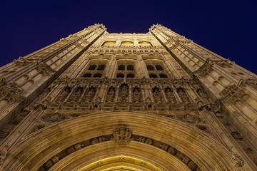 Obraz premium Tower of Palace of Westminster, London by night