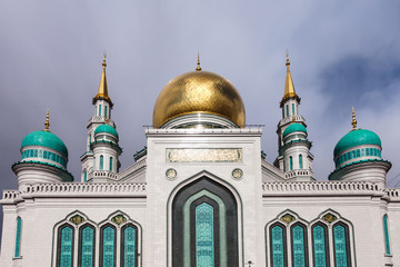 Moscow Cathedral Mosque under gray clouds