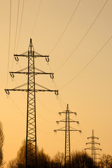 Strommasten -Freileitungen 