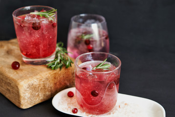 water with cranberry