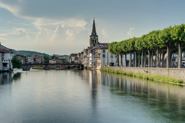 Fototapeta na wymiar Le Salat river in Saint Girons, France