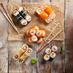 Obraz na płótnie Canvas Set of Maki Sushi