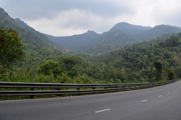 Fototapeta premium Bao Loc mountain pass highway in Vietnam