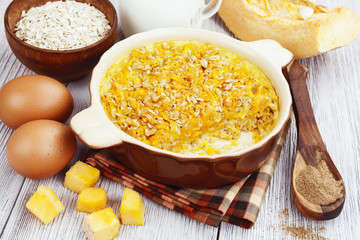 Casserole of pumpkin and oatmeal