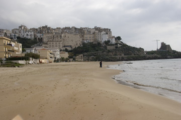 la plage de Sperlonga