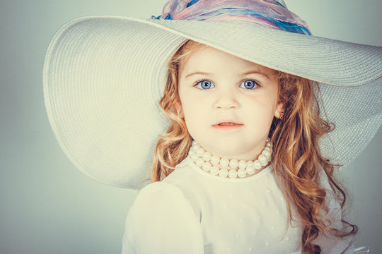 Bambina di 3 anni con stile