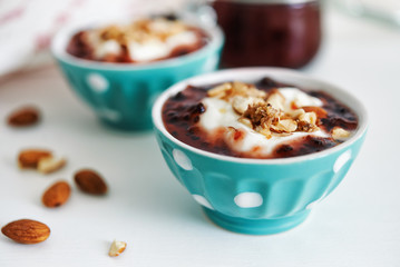breakfast with yoghurt