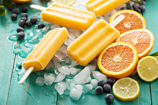 Mango Banana Popsicles On Ice 