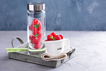Infused water with mint and raspberries