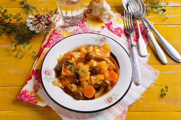 Vegetables with mushrooms