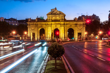 Fototapeta na wymiar Night view of The Puerta de Alcala in Madrid