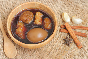 stewed eggs or eggs and pork in brown sauce