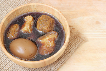stewed eggs or eggs and pork in brown sauce