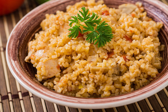 Spicy Bulgur With Mushrooms And Chicken