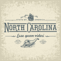 Северная Каролина штат Америки, стилизованная винтажная эмблема на светлом фоне
