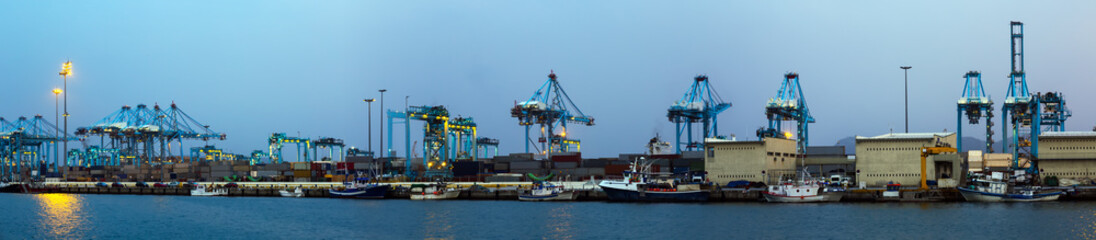 Obraz premium Panorama of Industrial port of Algeciras